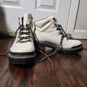 Universal Thread Womens Hiking Boots Size 7.5